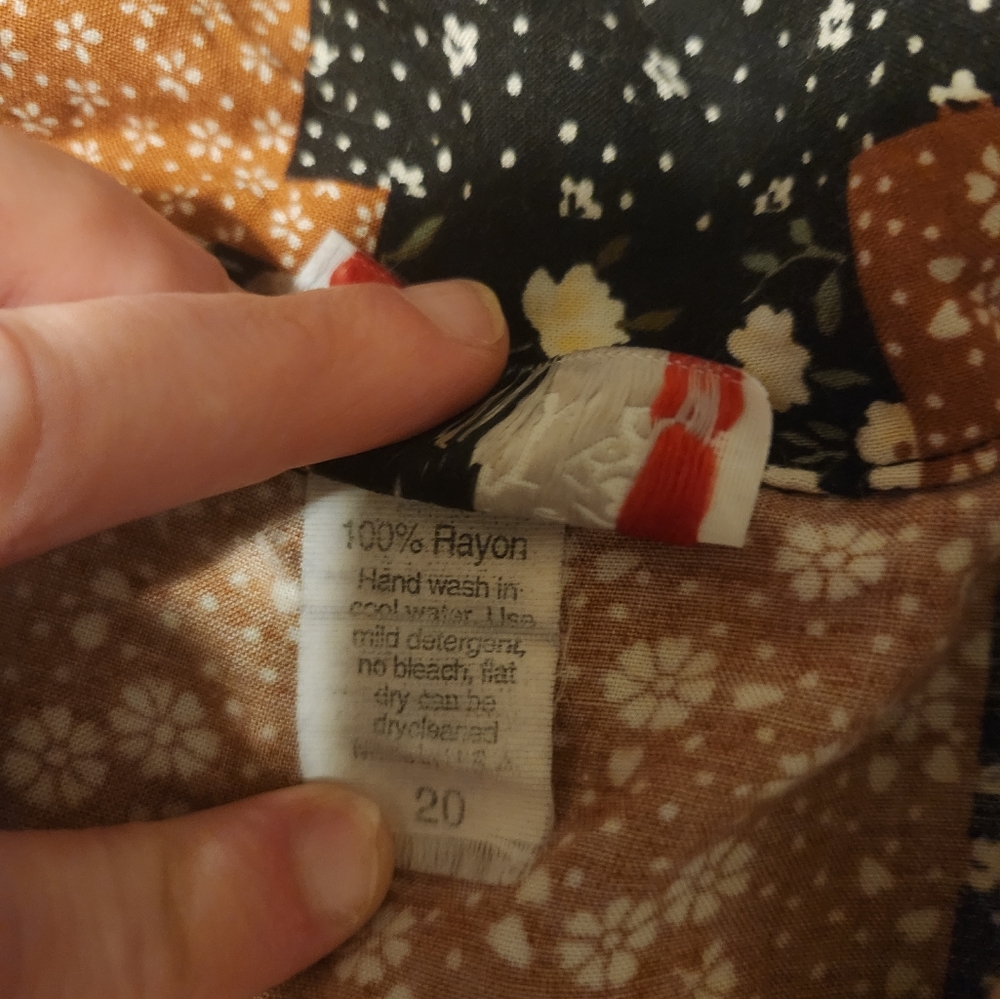 VTG Button-Up Shirt - Picture 11 of 11